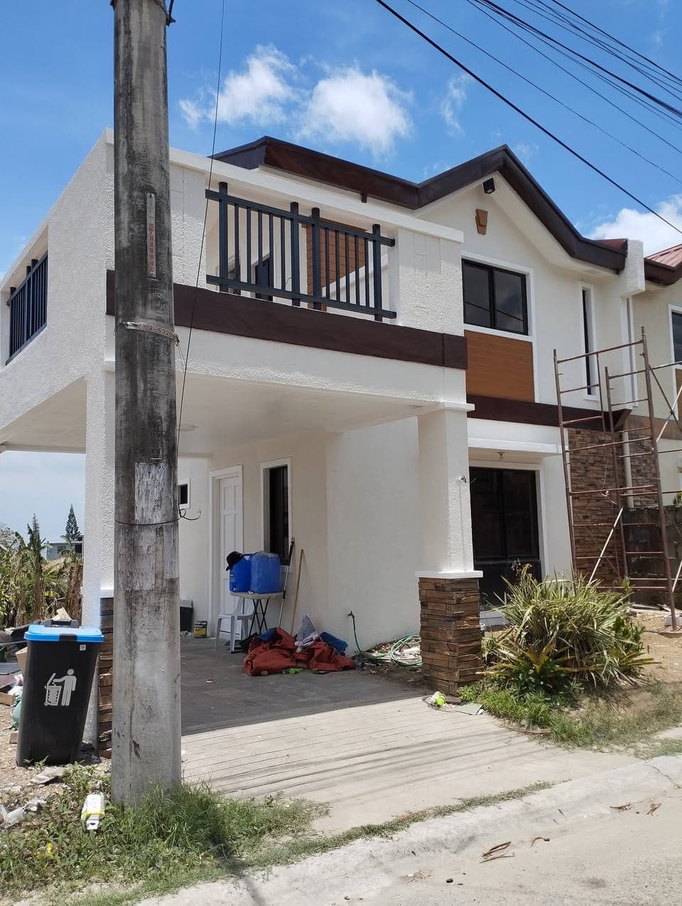 House for Rent - photo 1