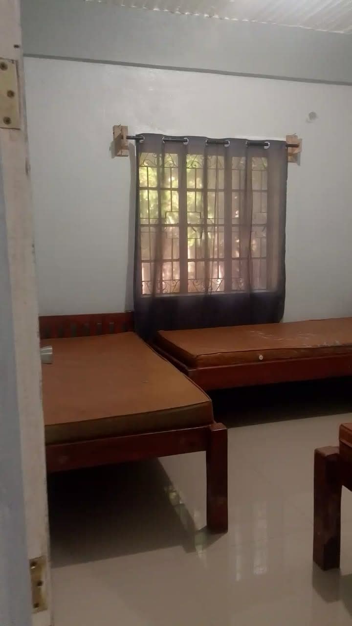 Bed spacer for rent - photo 2