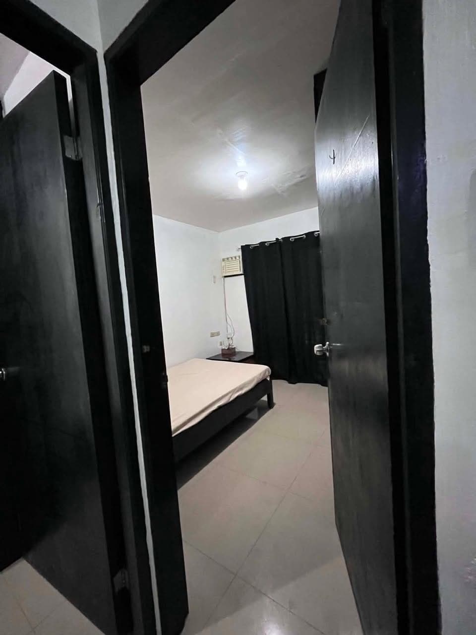 Townhouse for rent - photo 5