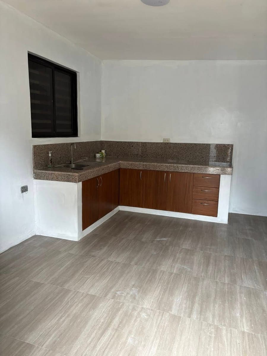 For sale/for rent 173 sqm 3br 3tb brand new BARE UNIT inside tagaytay forbes residences kaybagal cen... - photo 5