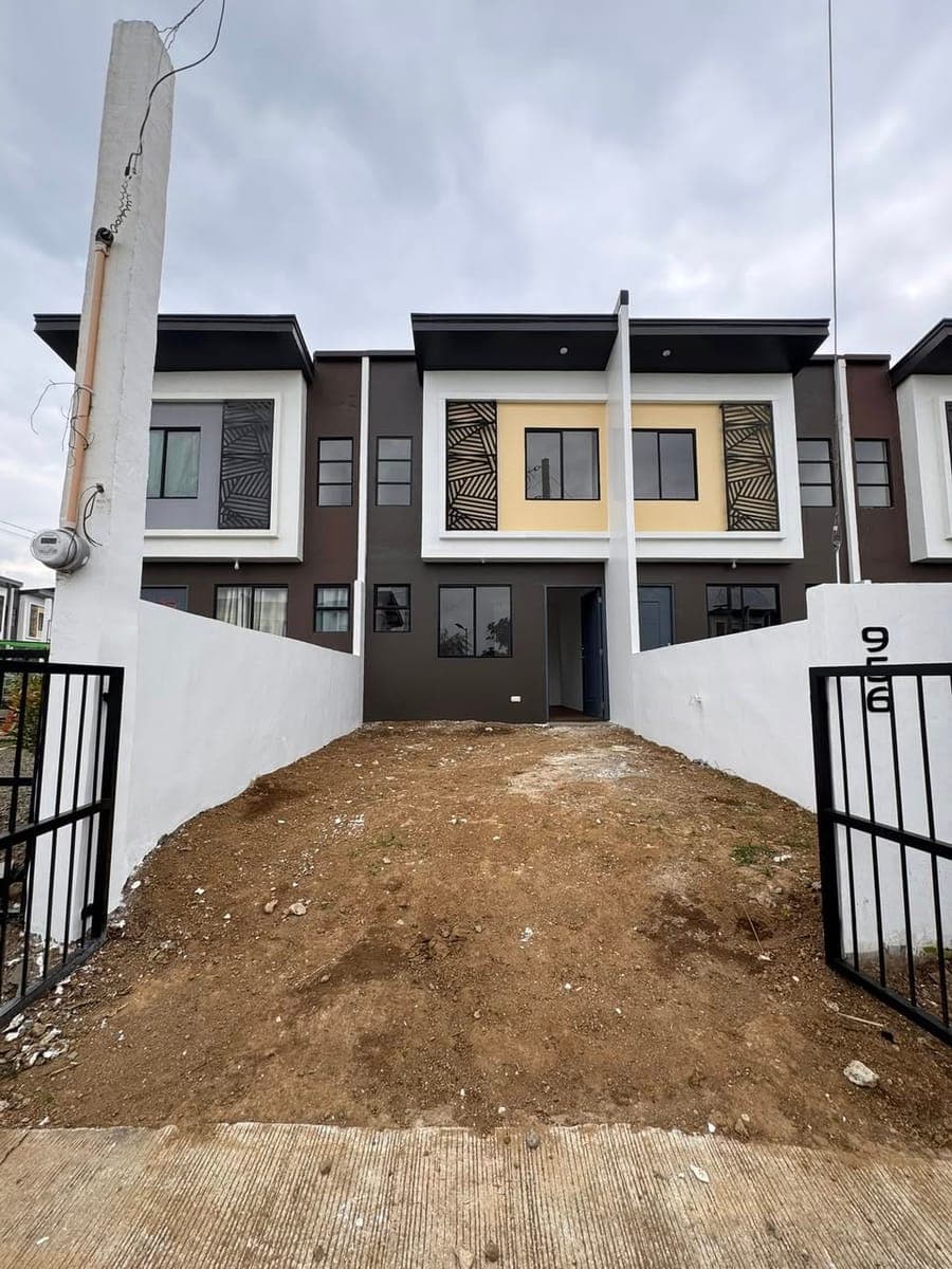 House for Rent - photo 1