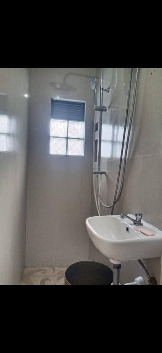 15k lang po ito amonth good for 5 pax pede long term walking distance sa city market 4mins drive for... - photo 1