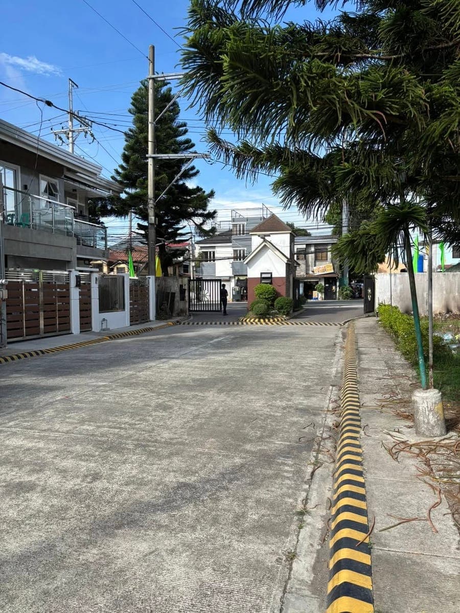 FOR SALE/FOR RENT 3BR 3TB car garage near gate fully furnished  tagaytay forbes residences kaybagal... - photo 3