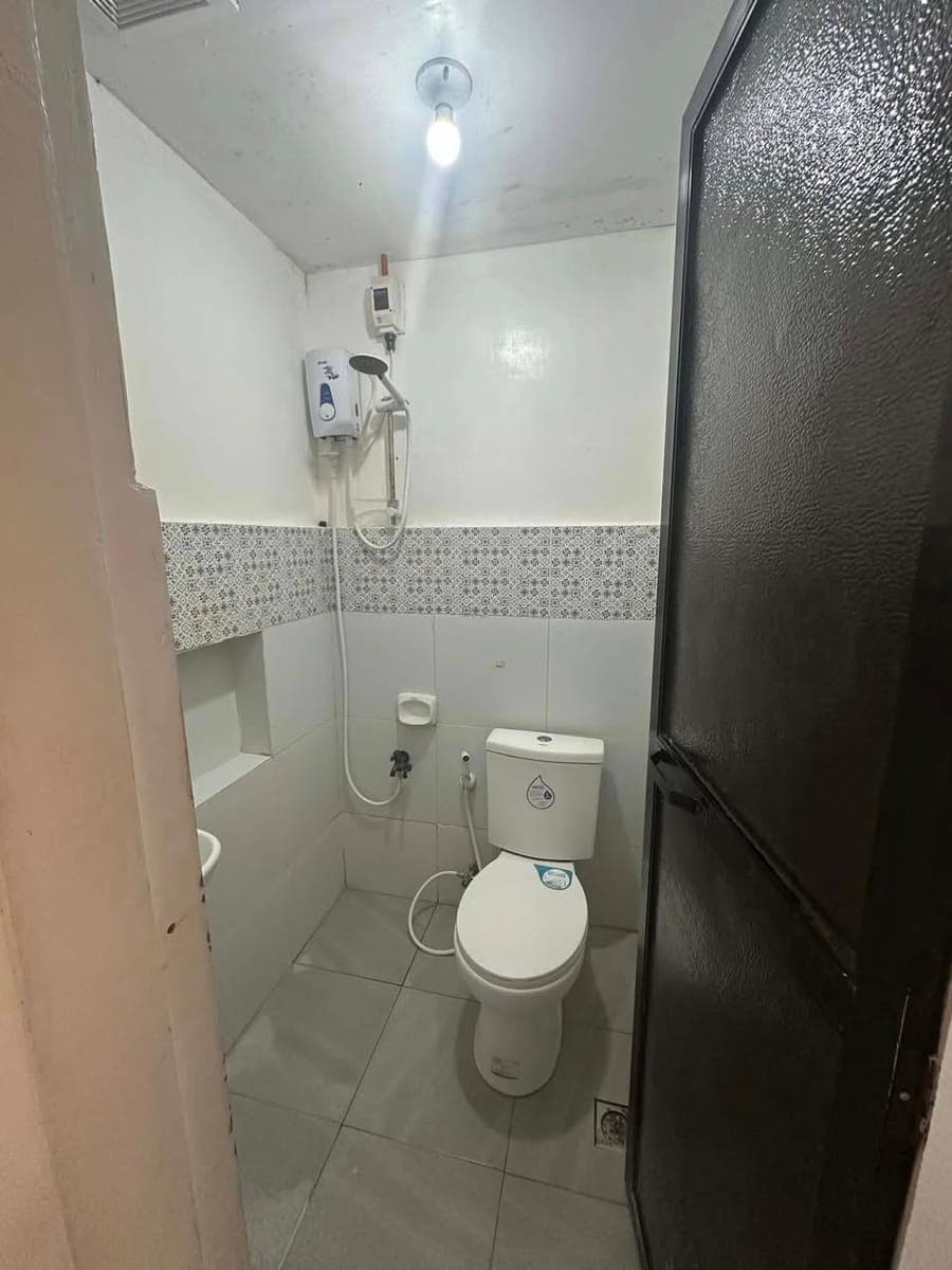2 Bedroom Single Attached House For Rent - photo 3