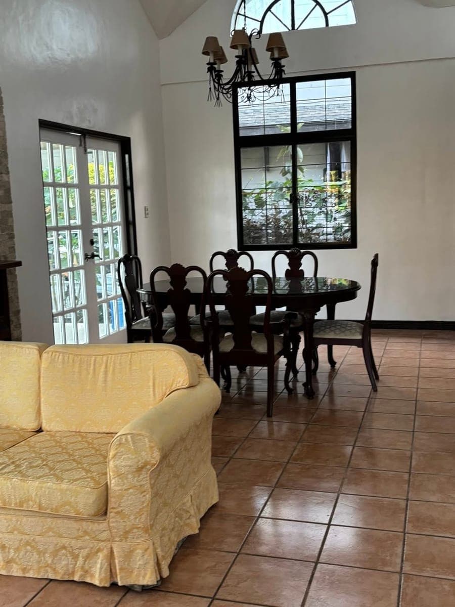 280sqm for rent 4brm 2tb semi furnished walang aircon inside gated subdivision kaybagal central 3-4... - photo 1
