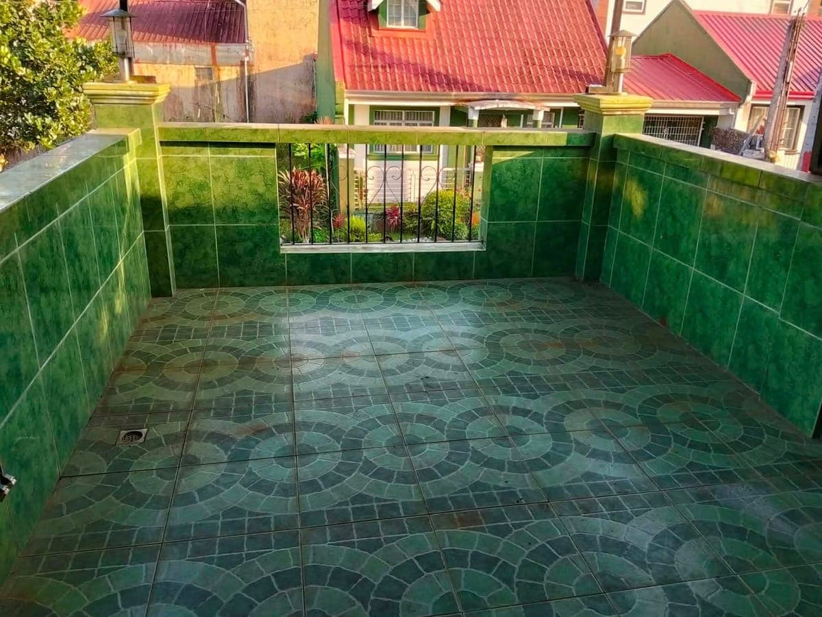2 storey  for rent 3brm 3tb witg car garage furnished 25k inside gated subdivision kaybagal north 📞09192022022 vickie - photo 2