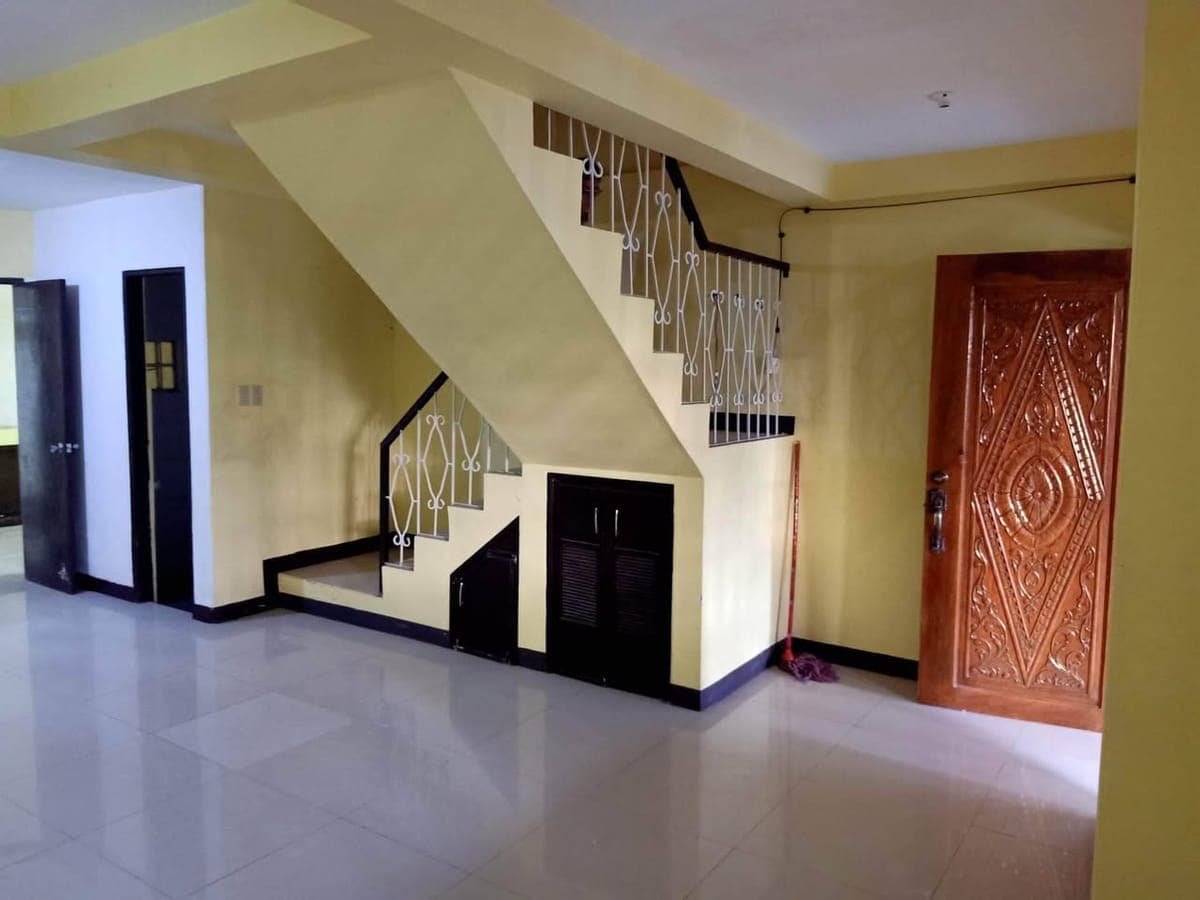 House for Rent Kaybagal Tagaytay Near Sky Ranch - photo 3