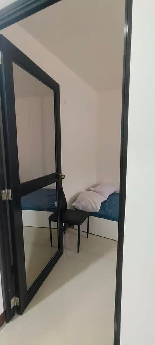 For rent townhouse 2brm 2tb bare unit 15K IRUHIN TAGAYTAY  📞09192022022 vickie - photo 1