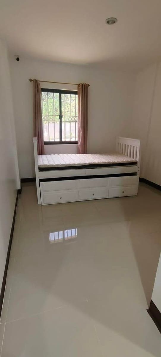 For rent townhouse 2brm 2tb bare unit 15K IRUHIN TAGAYTAY  📞09192022022 vickie - photo 3