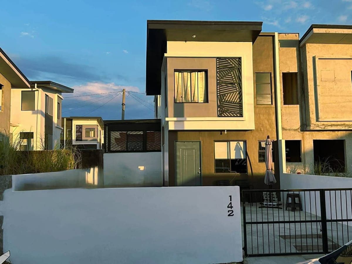 🏡 FOR RENT – PHIRST Park Homes Batulao | Calista End Unit - photo 1