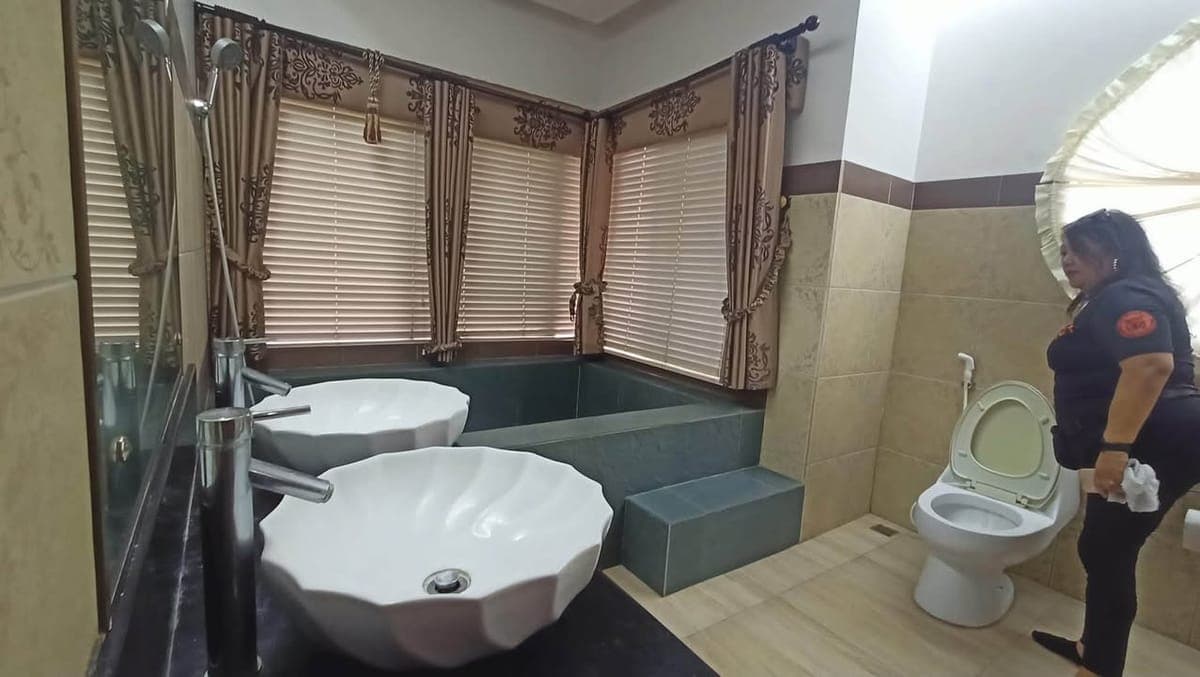 FOR RENT 160sqm 3BRM 3TB semi furnished inside country homes 1 near ayala malls serin PET FRIENDLY 4... - photo 5