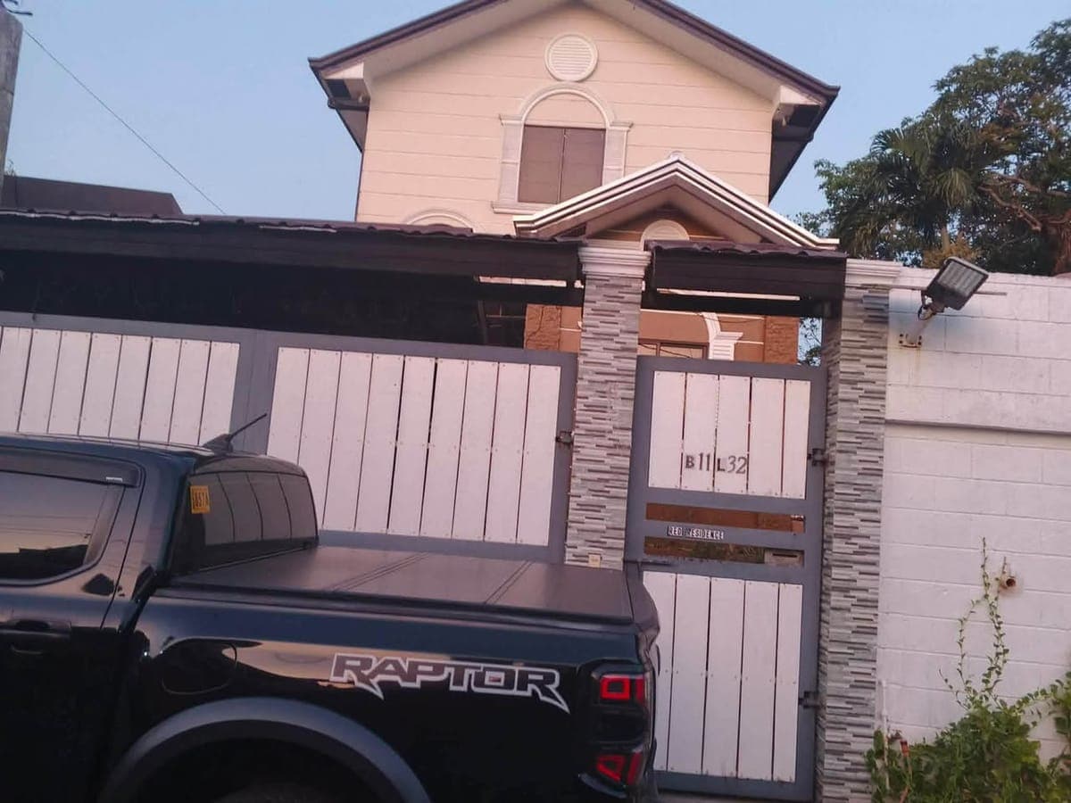FOR RENT 160sqm 3BRM TB 1 powder room country homes 1 walking distance ayala malls 45k 📞09192022022 vickie - photo 1