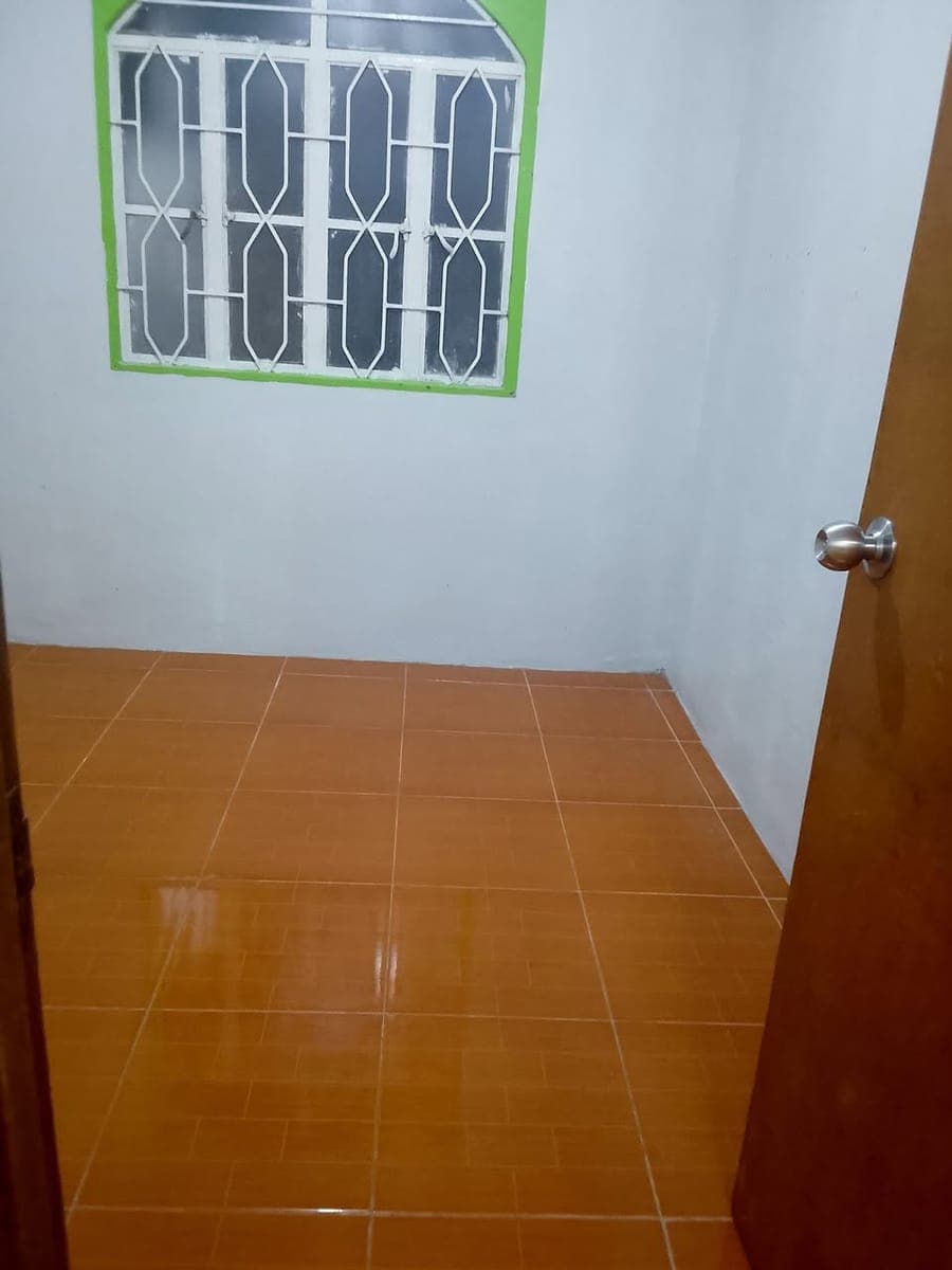 house for rent 2 bedroom unfurnished my aircon na Ang Isang room 10k monthly brgy sungay west tagayt... - photo 5