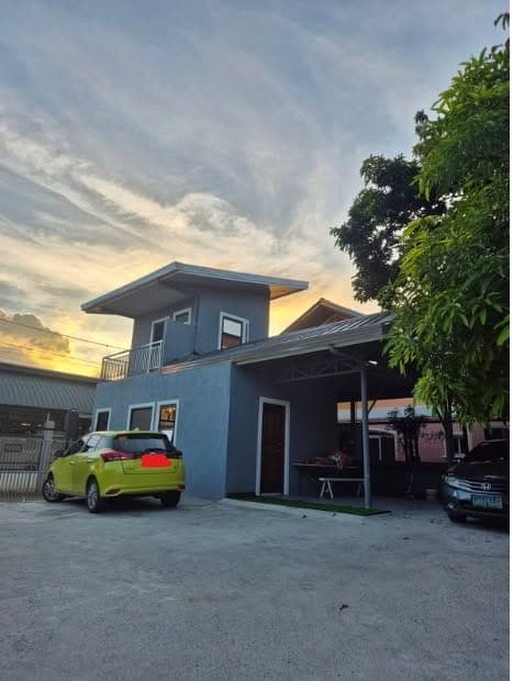 TAGAYTAY HOUSE FOR RENT AT COUNTRY HOMES 3 BESIDES BUILDERS. - photo 1