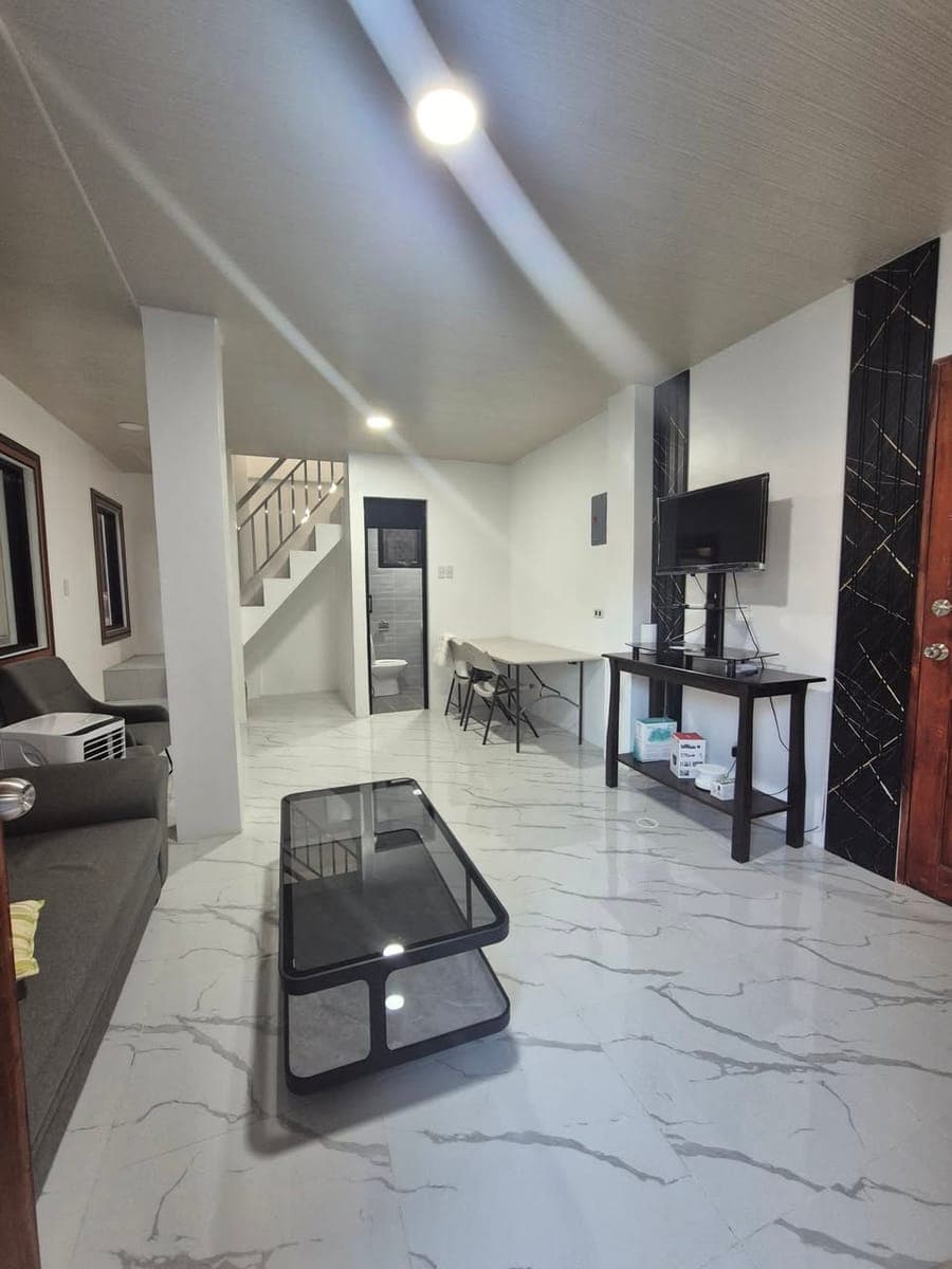 TAGAYTAY HOUSE FOR RENT AT COUNTRY HOMES 3 BESIDES BUILDERS. - photo 2