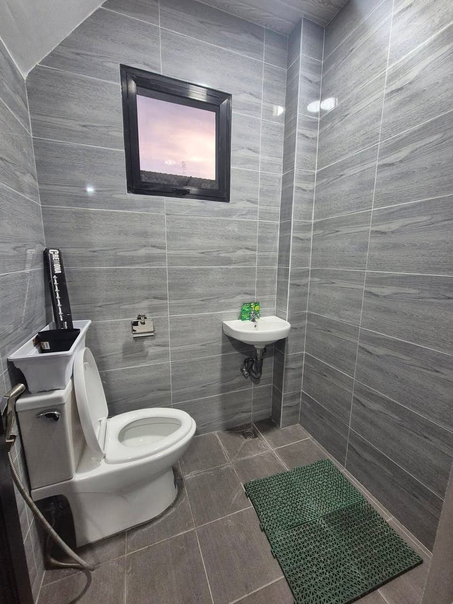 TAGAYTAY HOUSE FOR RENT AT COUNTRY HOMES 3 BESIDES BUILDERS. - photo 4