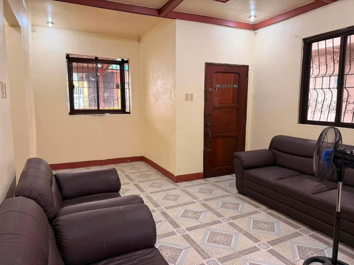 HOUSE FOR RENT - photo 2