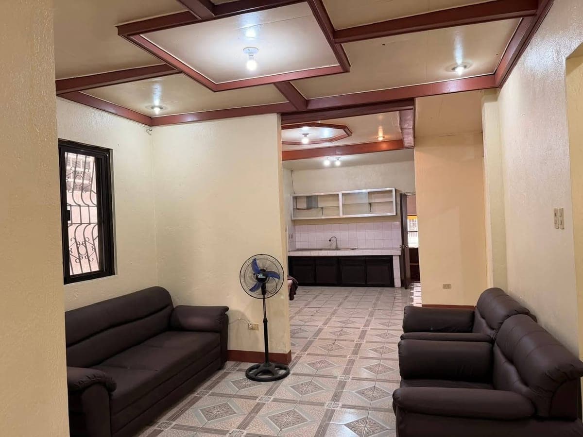 HOUSE FOR RENT 20K MONTHLY - photo 2