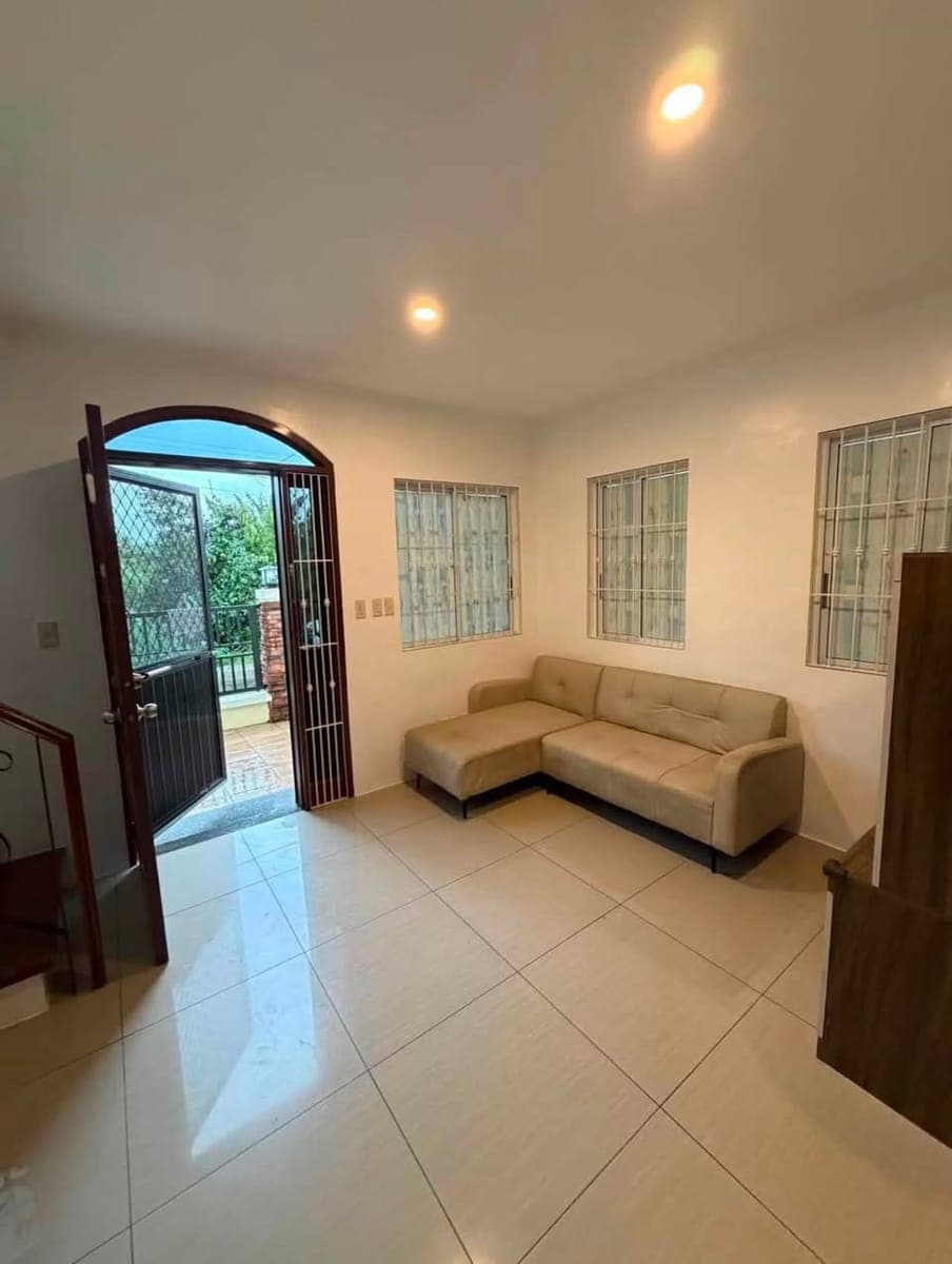 🏡 House for Rent - photo 5
