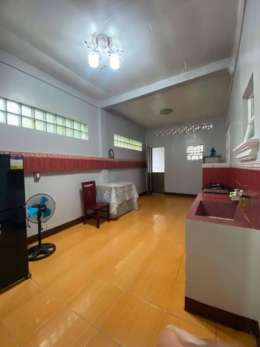 bungalow house for rent gated 3bedroom my room din Ang driver 35k monthly 35k monthly brgy sungay we... - photo 4