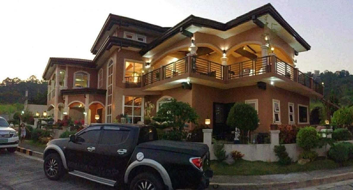 🏡 FOR SALE & FOR RENT: LUXURY HOME IN SPLENDIDO, TAGAYTAY - photo 2
