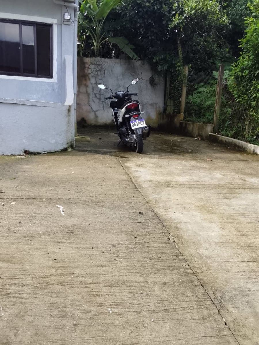 apartment for rent 2 bedroom unfurnished 15k monthly My garage Ang 4whells any time pwede eviewing p... - photo 2