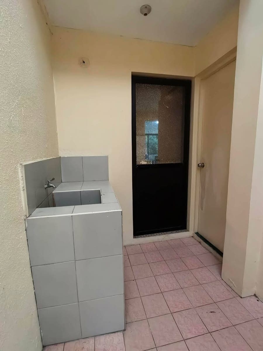 House for rent in Tagaytay Prime Location - photo 5