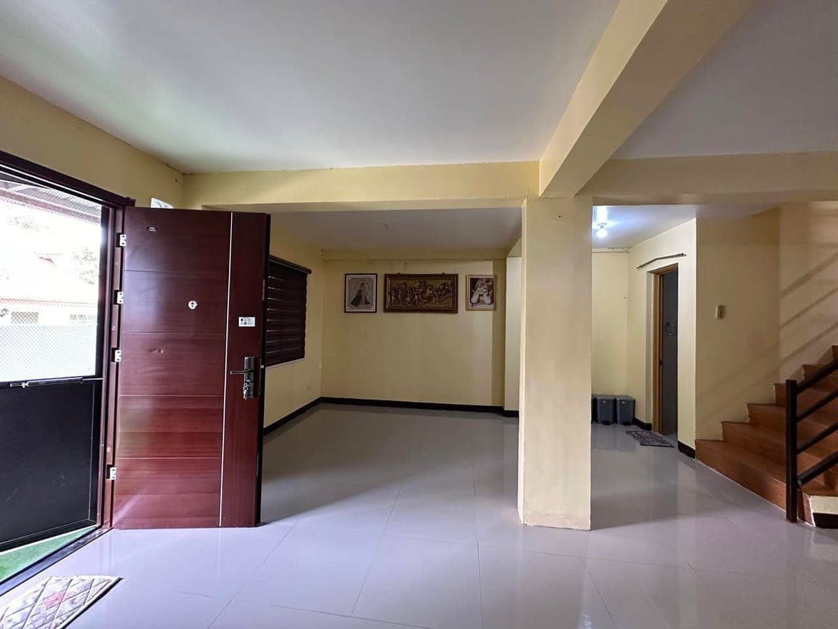FOR RENT - photo 2