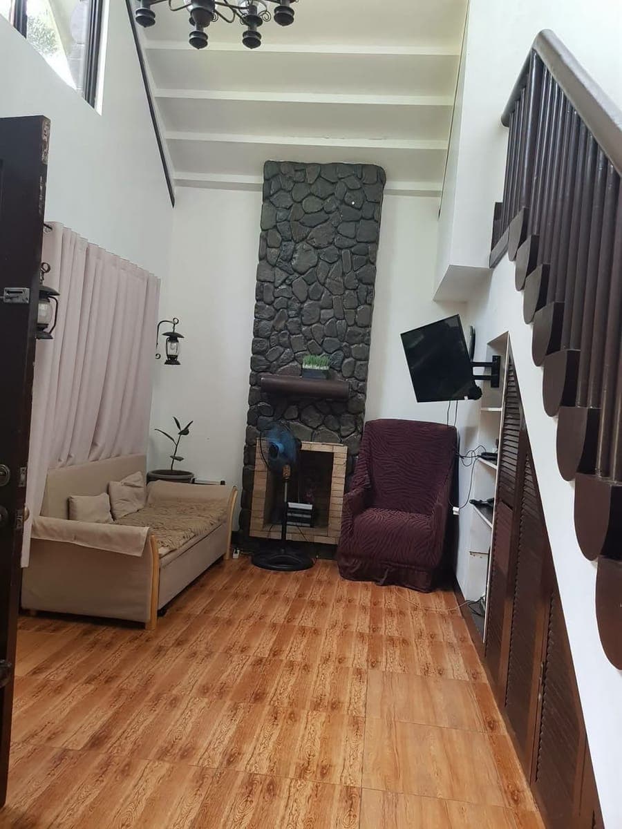 Tagaytay house for rent Inside subd(65k) - photo 3