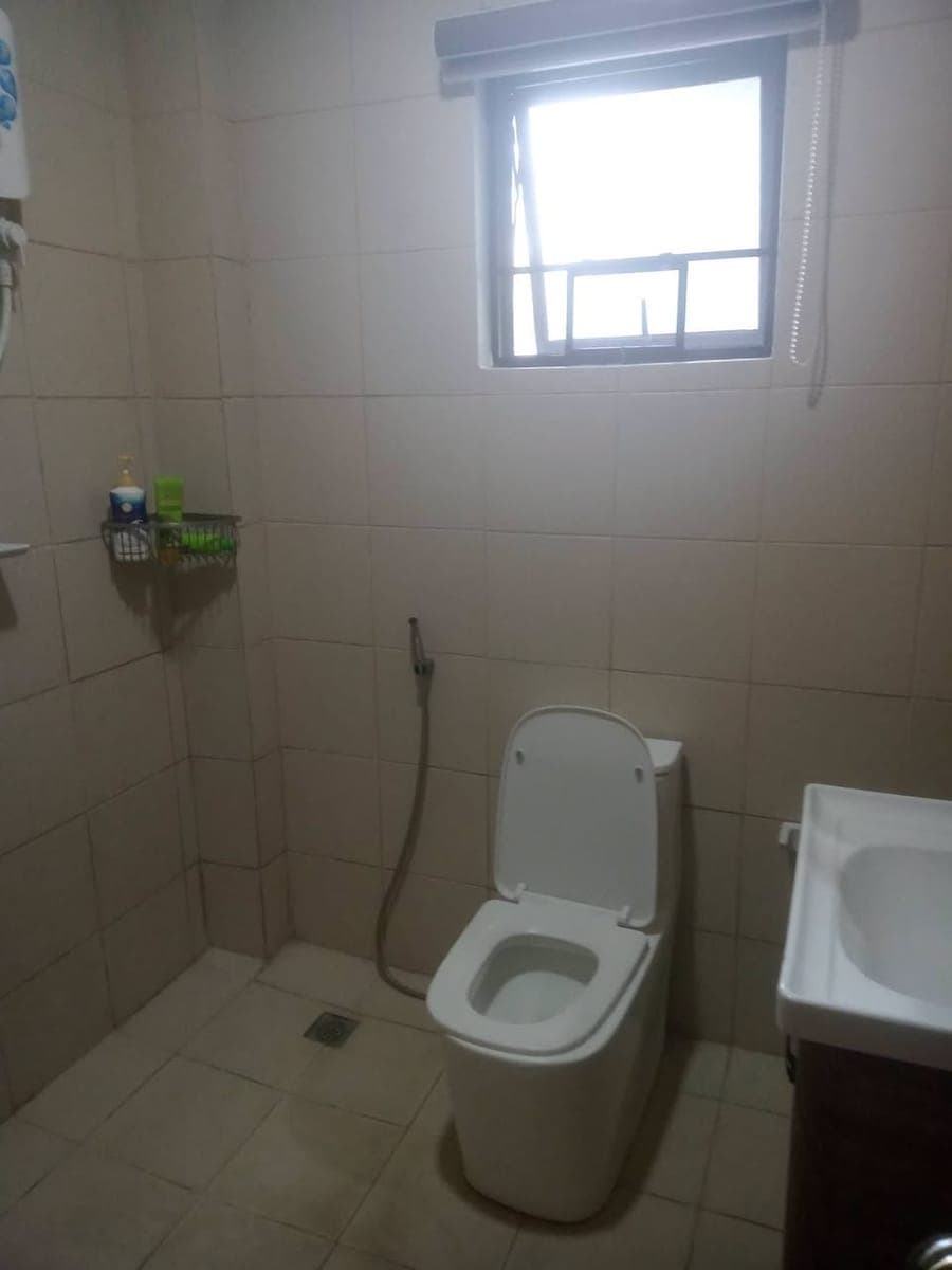 Tagaytay house for rent Inside subd - photo 5
