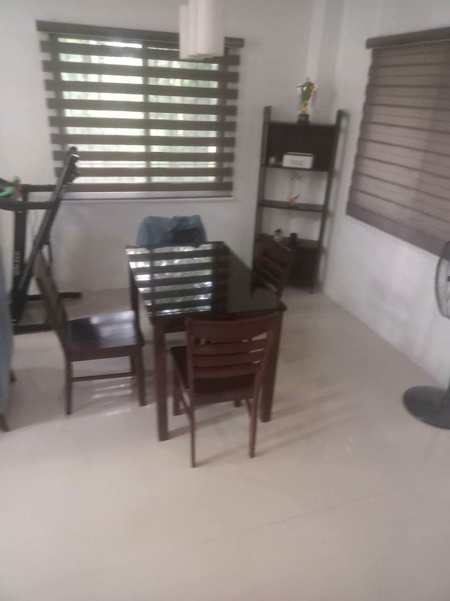 Tagaytay house for rent Inside subd - photo 3