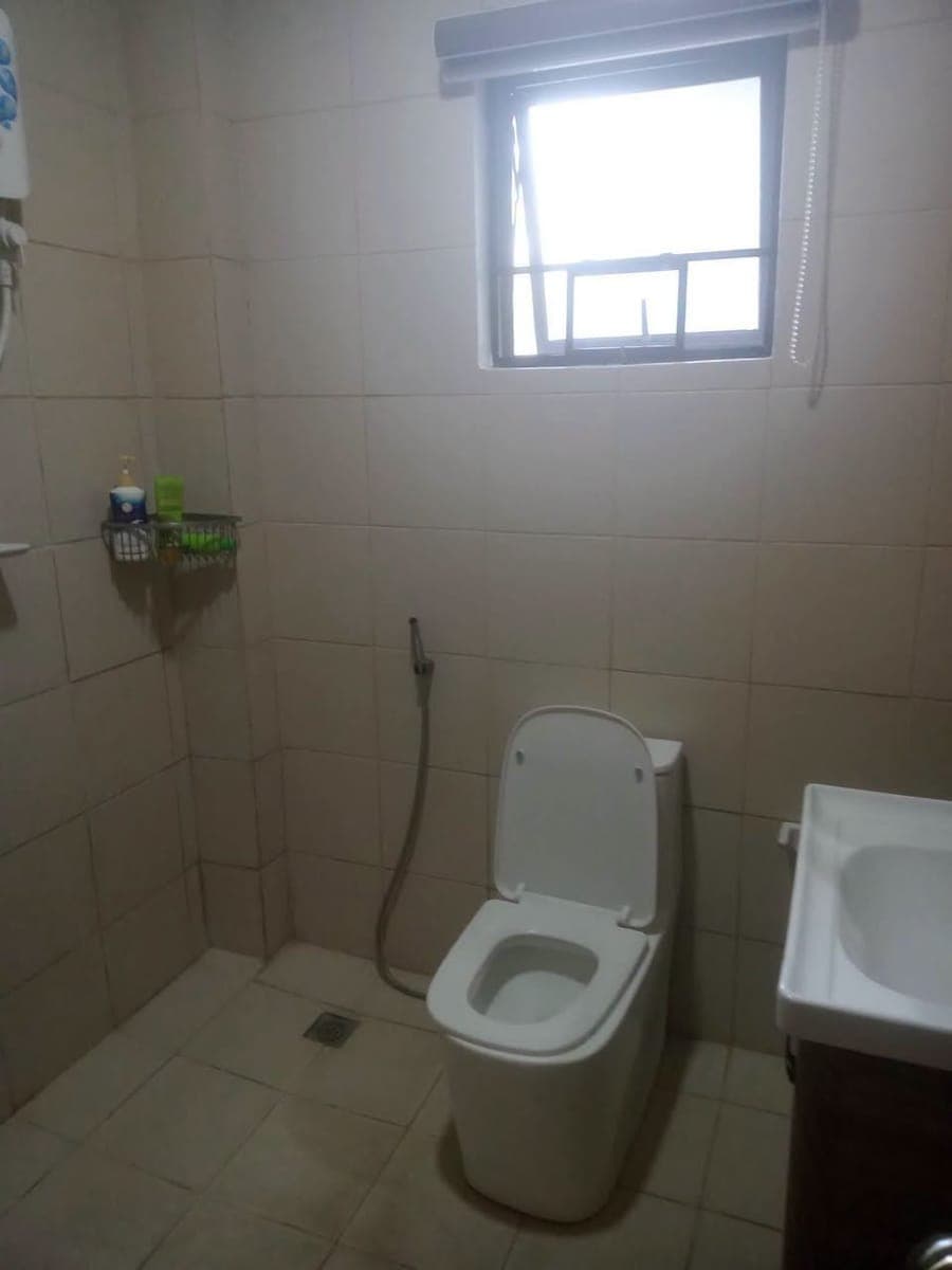 Tagaytay house for rent Inside subd - photo 5