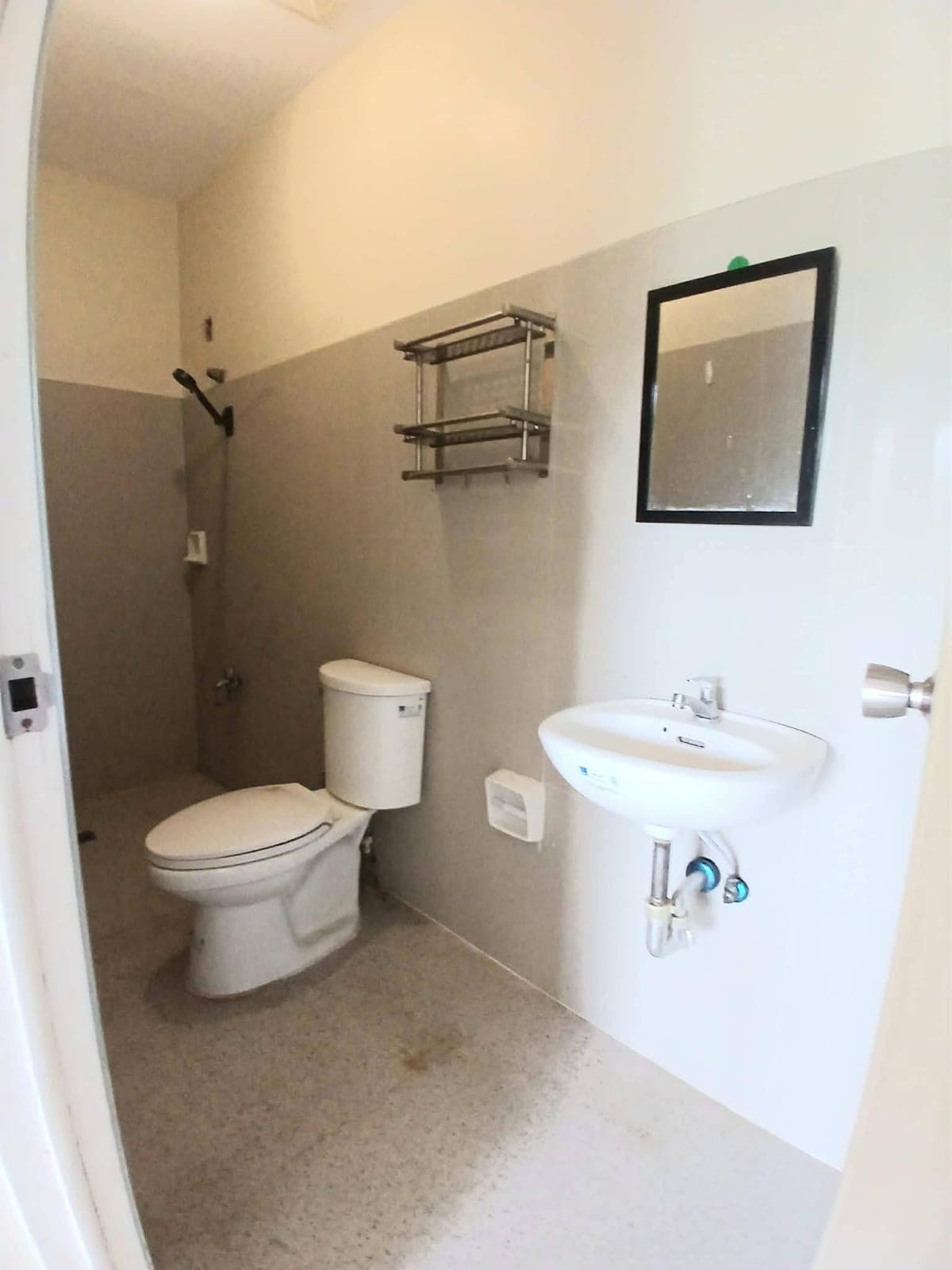 APPARTMENT FOR RENT - photo 9