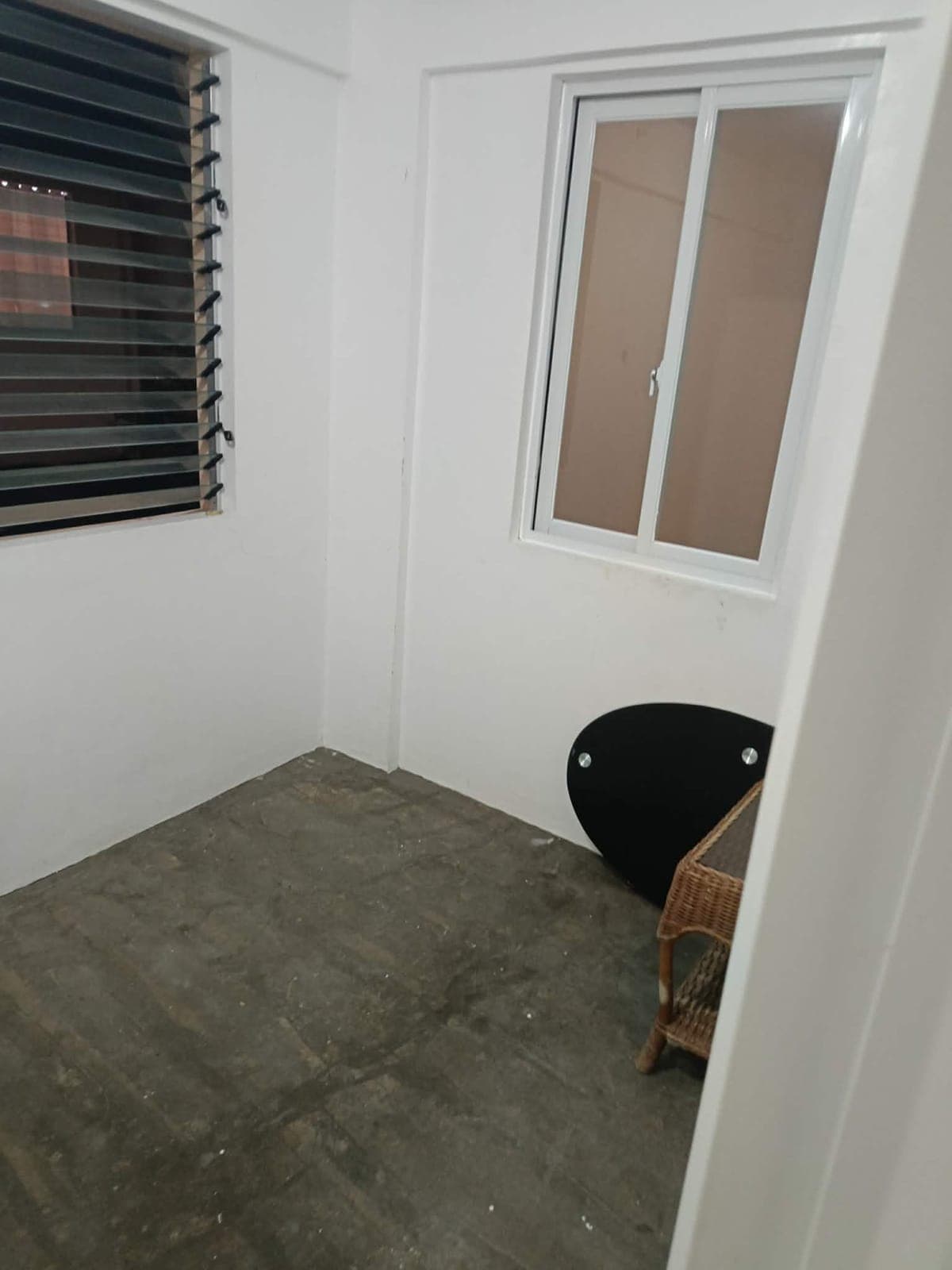 2 bedrooms unturned town house "12k at camellia homes cantil e" for sure clients please PM DM and co... - photo 5