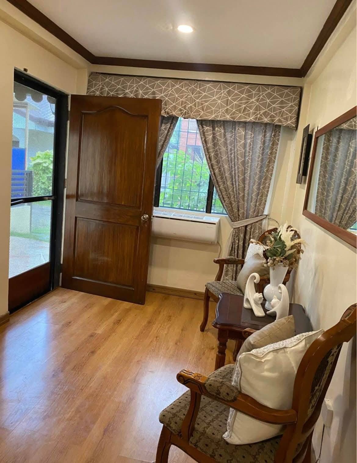 🏠 Two-storey townhouse for rent - photo 5