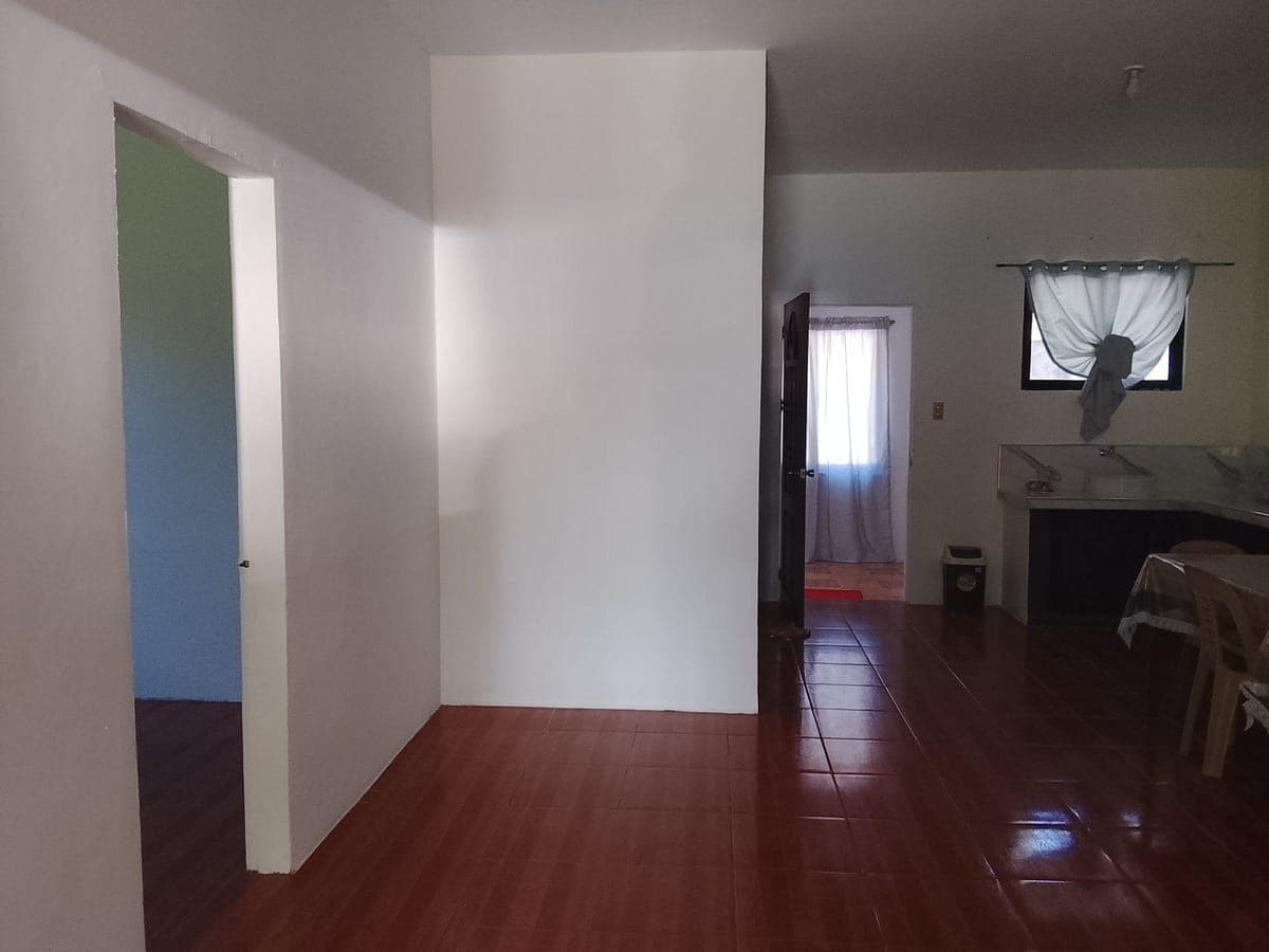 Three bedrooms hi house  for rent👈 - photo 1