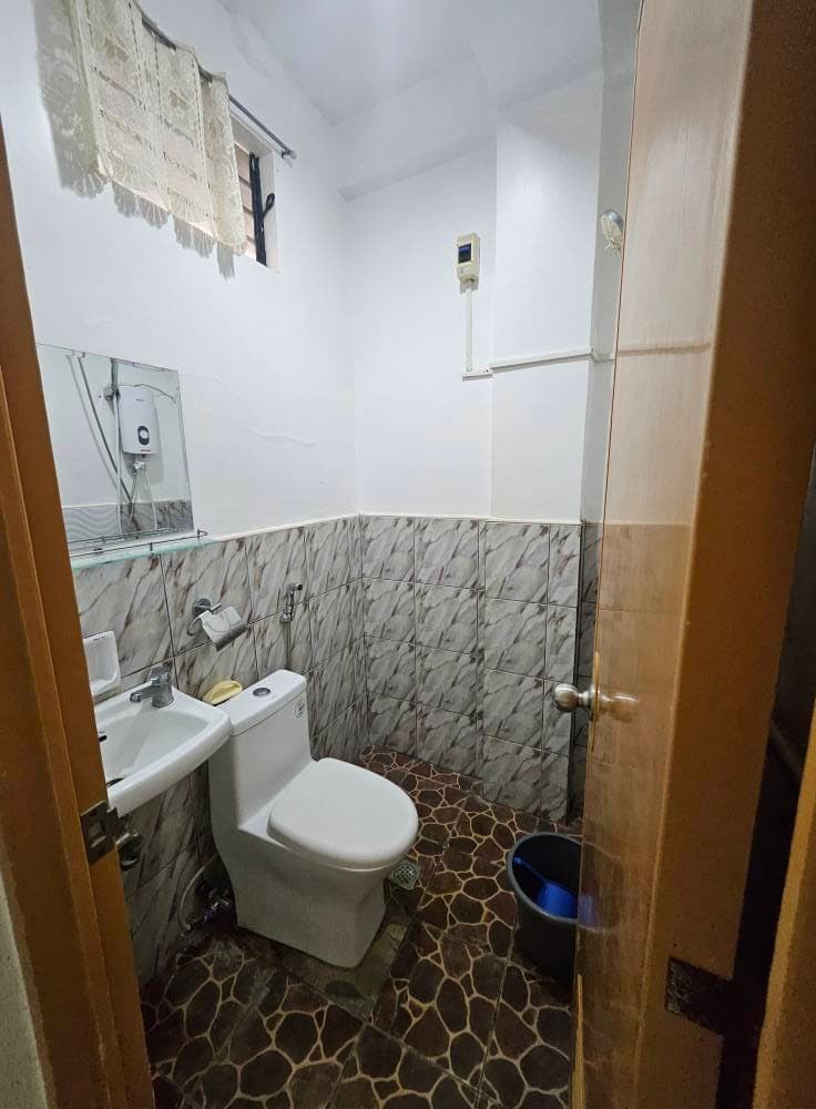 RooMS FOR RENT NEAR ACE DOCTORS HOSPITAL, Daro, - photo 1