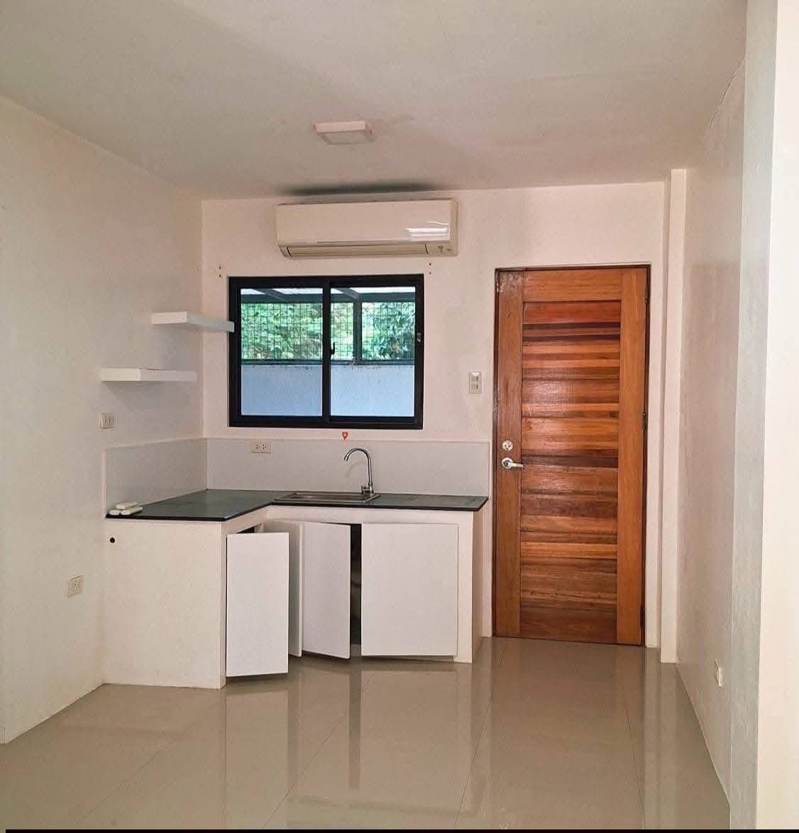 For Rent: 3 bedrooms Apartment - photo 1