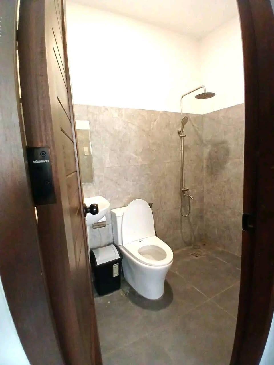 ✨ NEWLY BUILT | FULLY FURNISHED ROOMS FOR RENT ✨ - photo 4