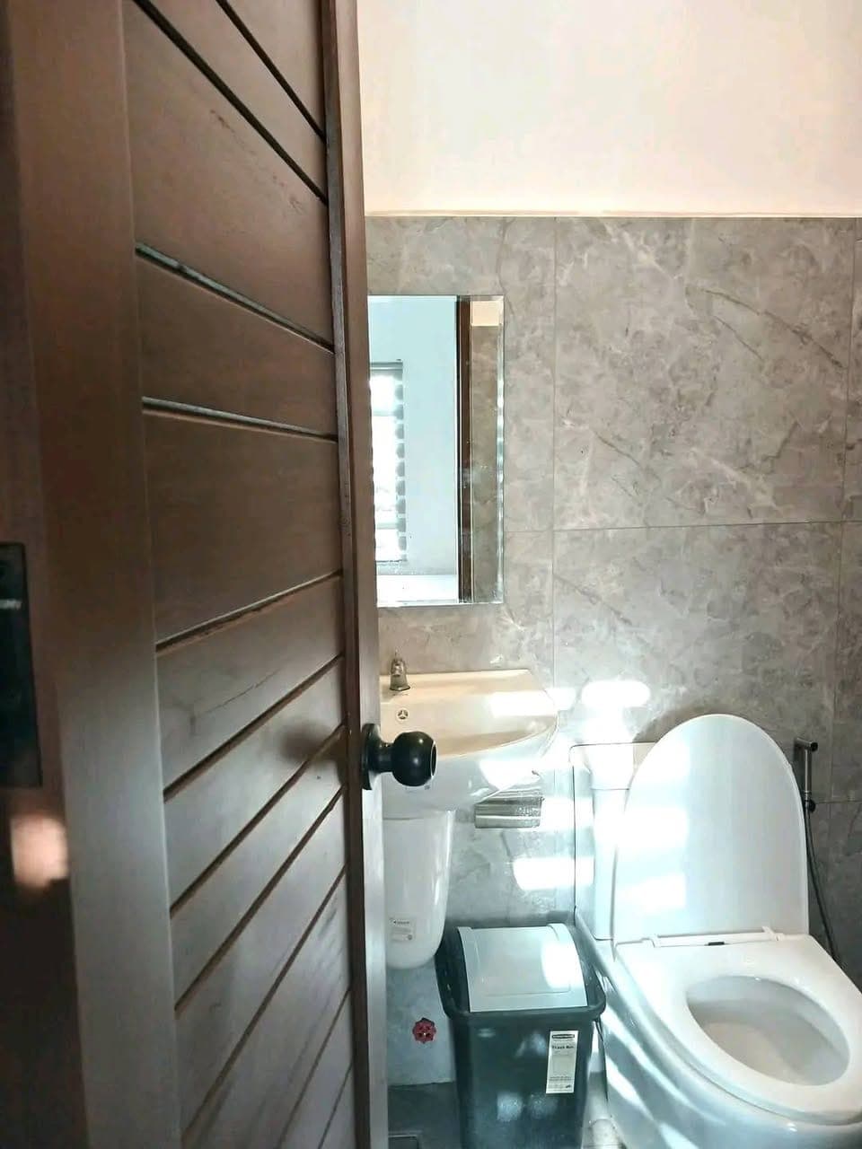 ✨ NEWLY BUILT | FULLY FURNISHED ROOMS FOR RENT ✨ - photo 5