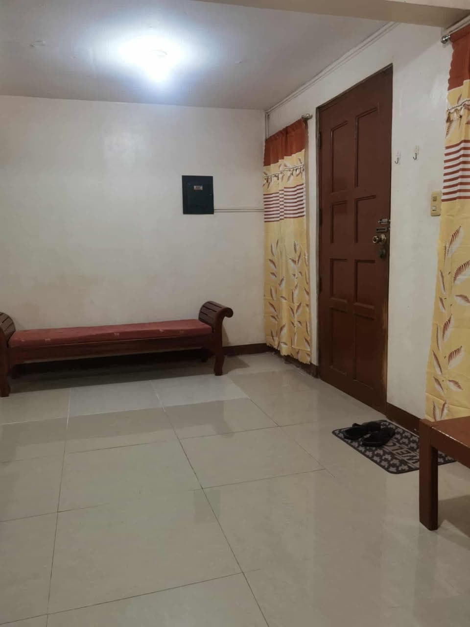 APARTMENT FOR RENT ‼️🏠 (Semi-furnished) 📍Ipil st. Daro Dumaguete city. - photo 1
