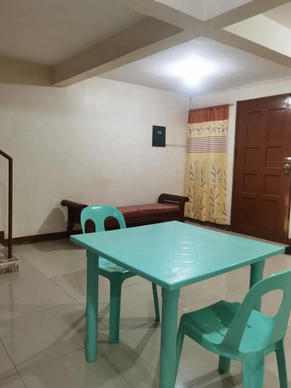 APARTMENT FOR RENT ‼️🏠 (Semi-furnished) 📍Ipil st. Daro Dumaguete city. - photo 2