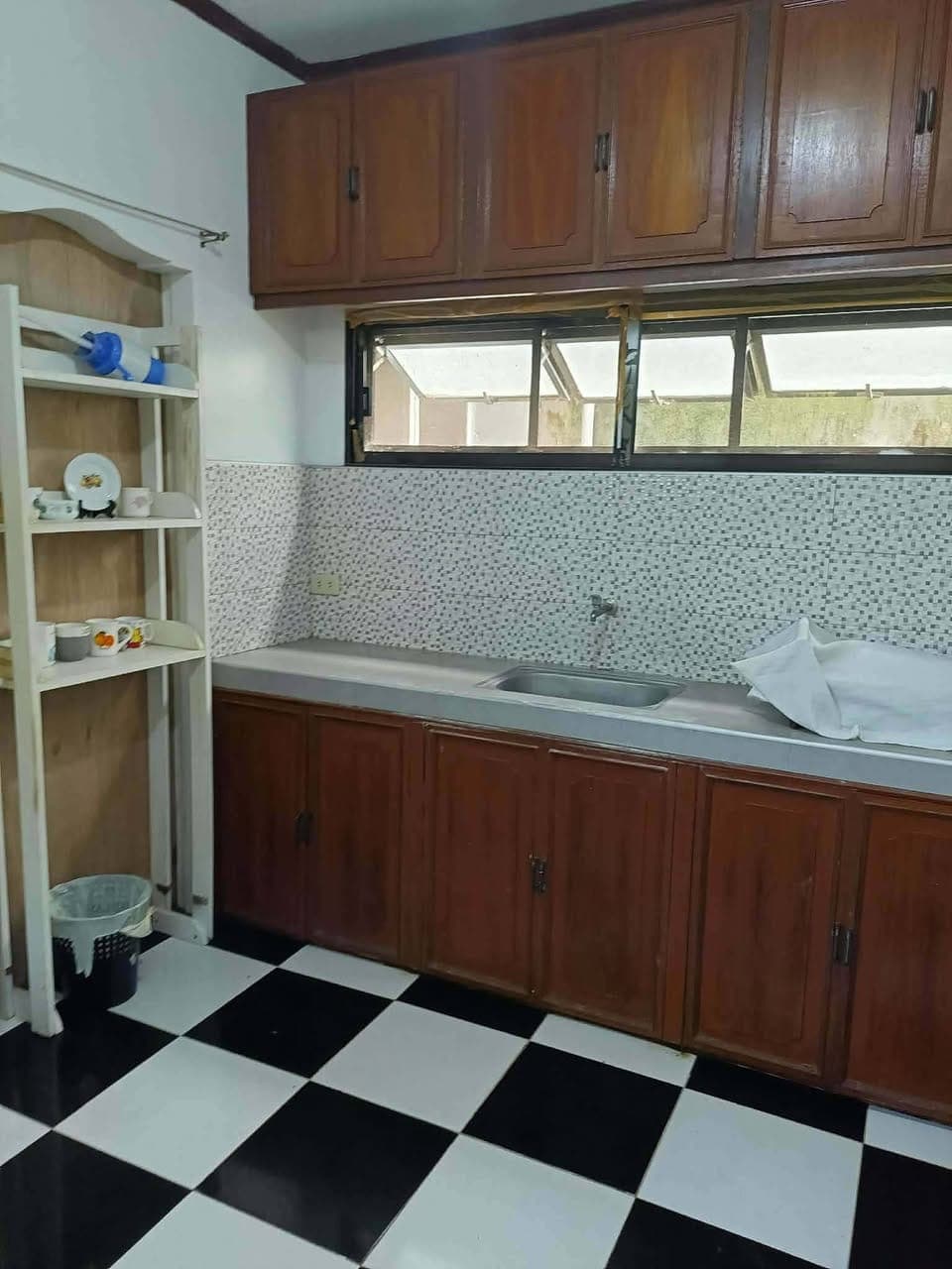 Male Bedspace available - photo 1