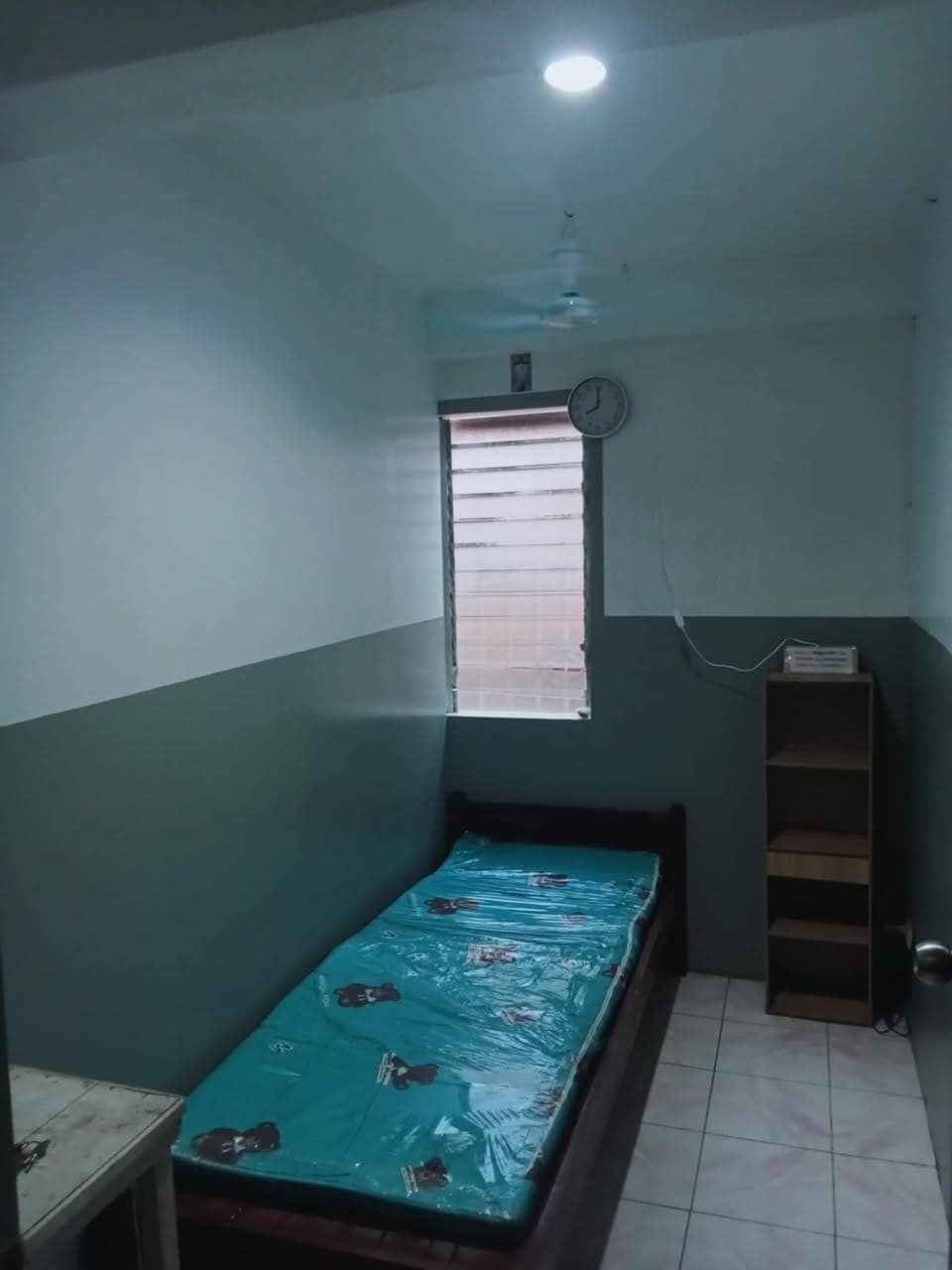Solo room available for rent located at E.J.BLANCO STREET Piapi Dumaguete City. Free wifi, water and... - photo 5