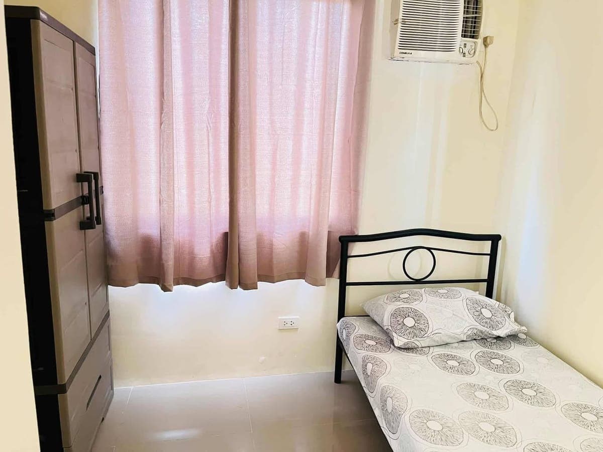 Townhouse for Rent - photo 3