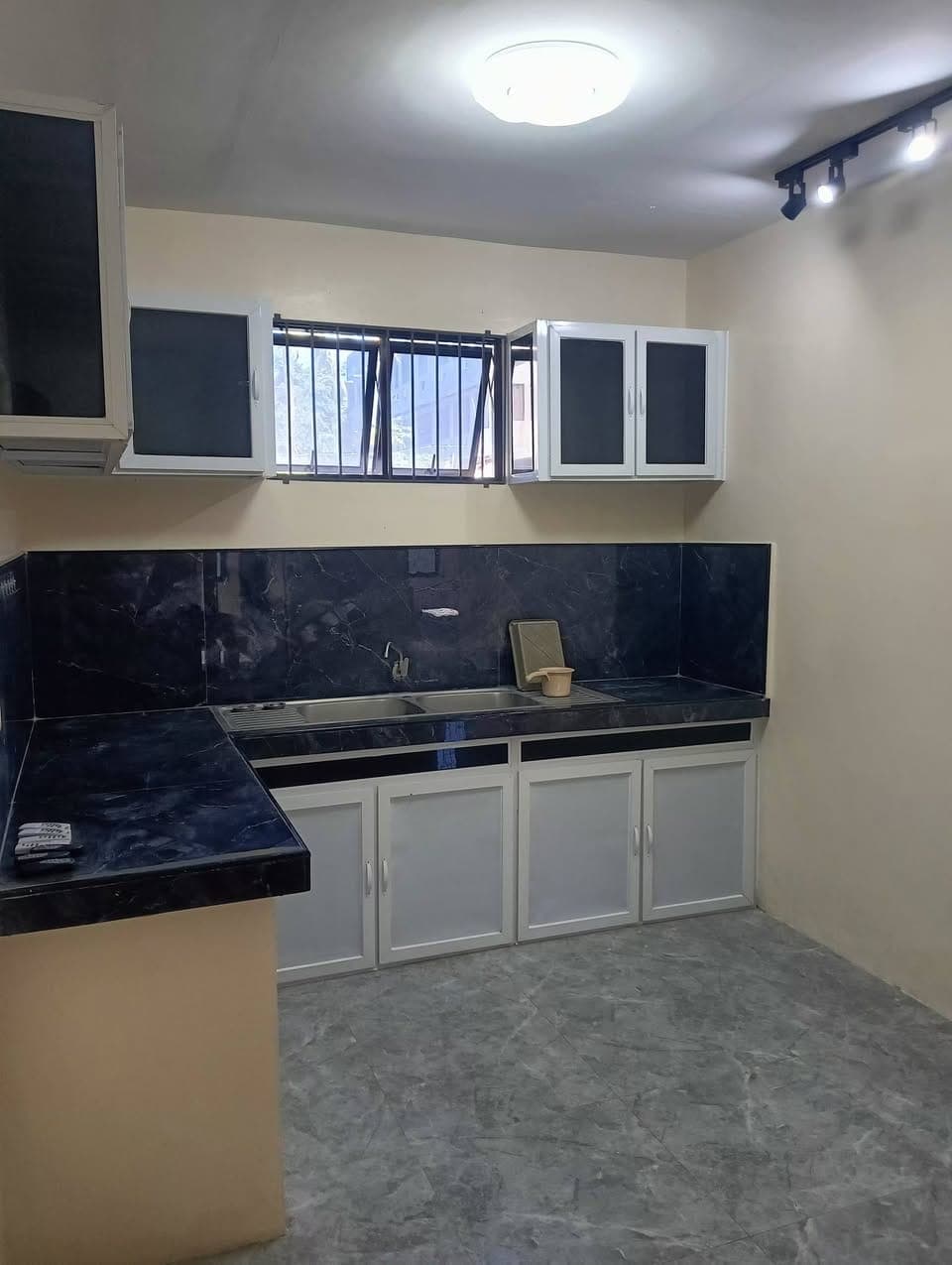 House for rent.. - photo 1