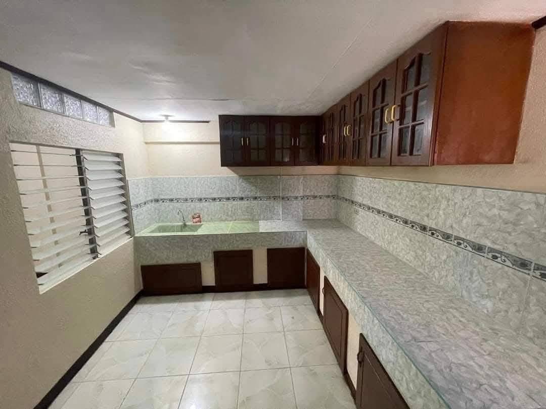 FOR RENT: 3BR SEMI-FURNISHED HOUSE - photo 3