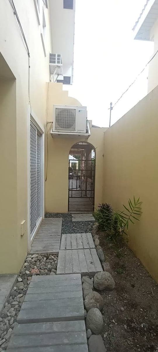 House for rent - photo 2