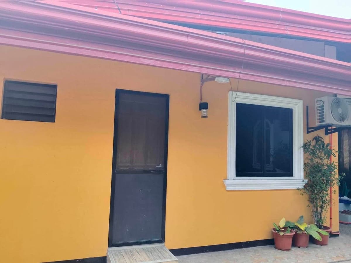 1 BEDROOM w/ split type AC 1CR w/ hot @ cold shower fully furnished w/ outdoor kitchen free water @ internet 13k - photo 4