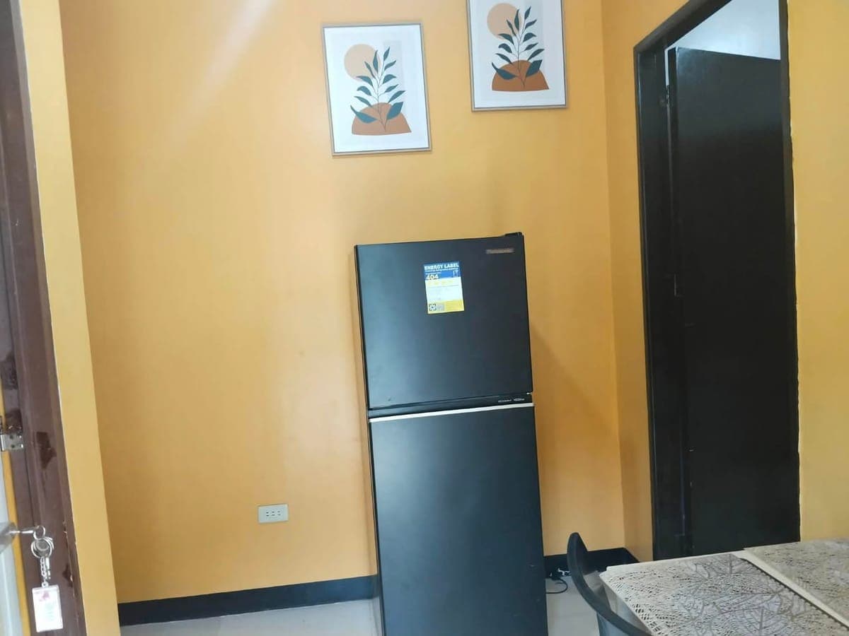 1 BEDROOM w/ split type AC 1CR w/ hot @ cold shower fully furnished w/ outdoor kitchen free water @ internet 13k - photo 5